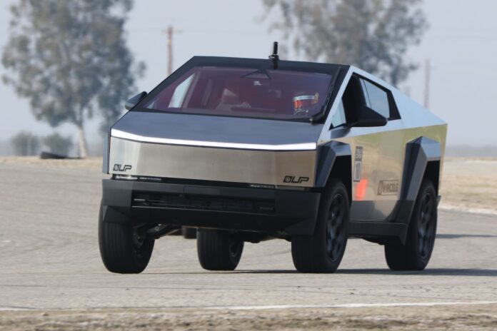 Cybertruck-.jpg