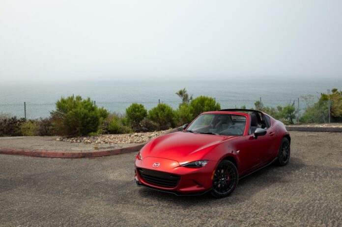 Mazda_MX-5_Miata_42.jpg