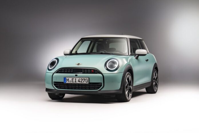 P90536599_highRes_mini-cooper-s-02-202.jpg