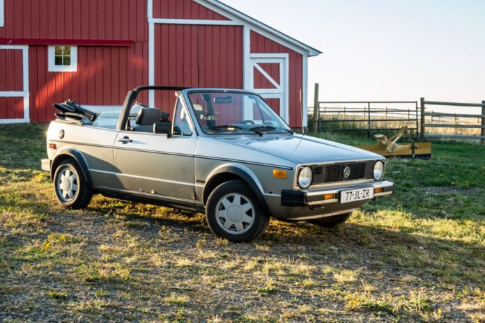 18490-VolkswagenbringsaveryspecialCabriolethometotheU.S.jpg