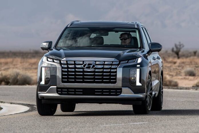 2023_hyundai_palisade_4dr-suv_calligraphy_f_oem_1_815x543.jpg