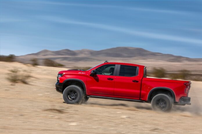 2022-Chevrolet-Silverado-ZR2-105.jpg
